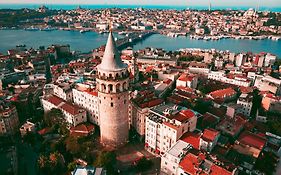 Taksim Istiklal Street Kamilbey Hotel